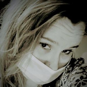 Meet your Posher, Carrie